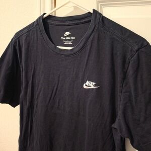 Nike Mens The Nike Tee Black Embroidered Swoosh Logo T-Shirt Size Medium